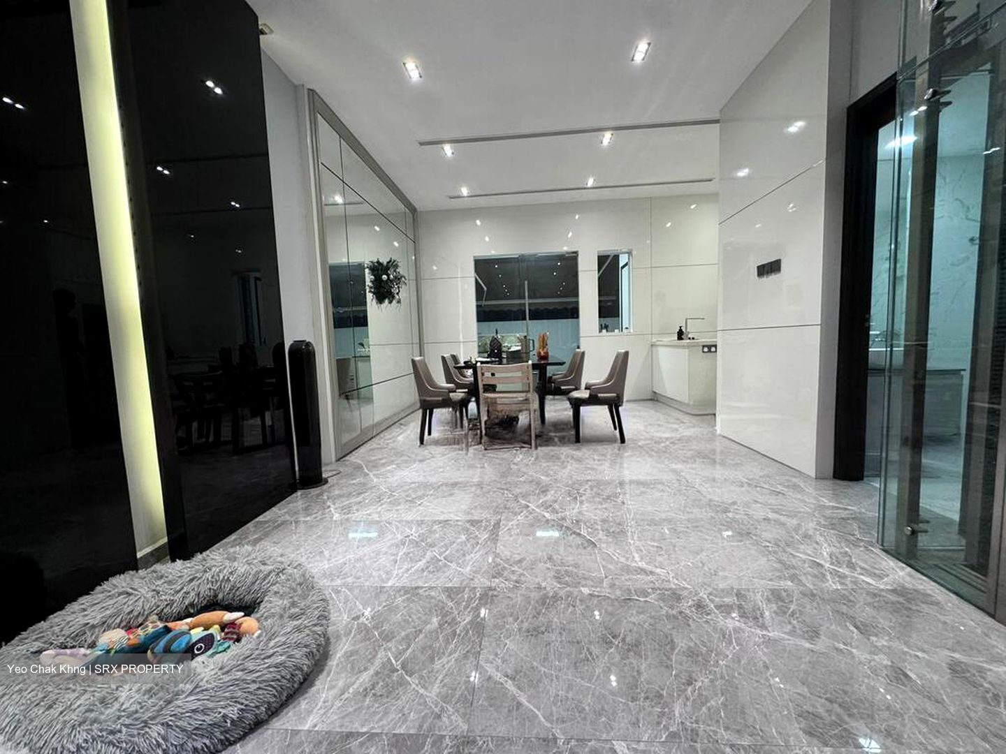 Mimosa Terrace (D28), Terrace #526297381